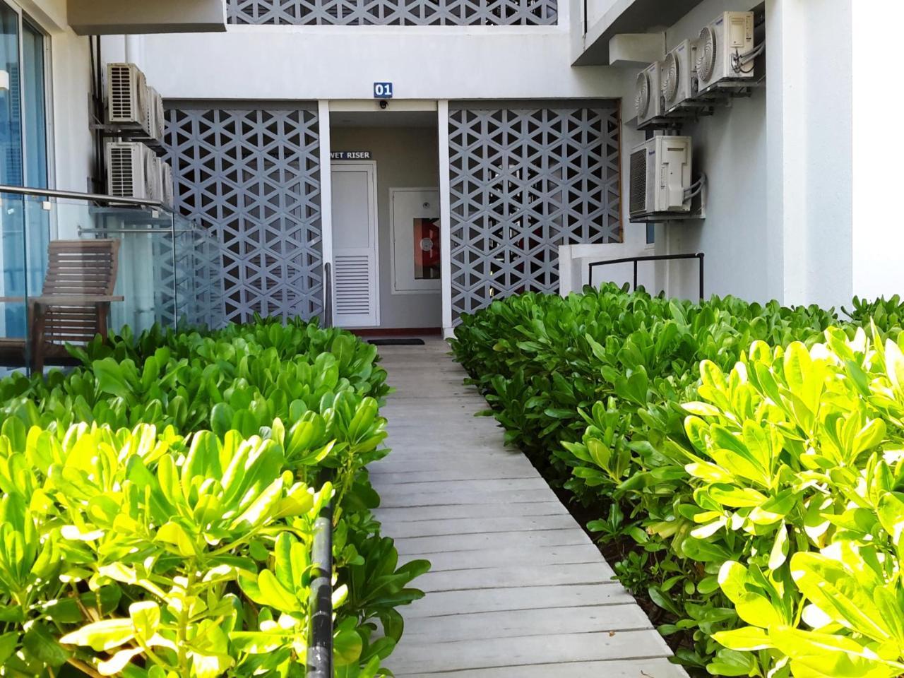 LLH 1G2 Nilaveli Ocean Front Condos Exterior foto